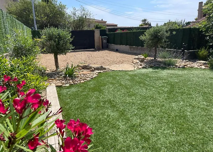 Mas Provencale Jardin Piscine